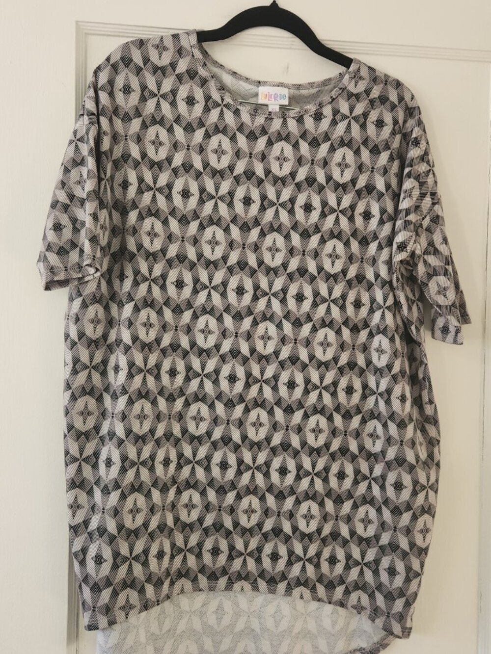 LuLaRoe Irma Tunic Top XS Black White Geometric Print High Low Hem